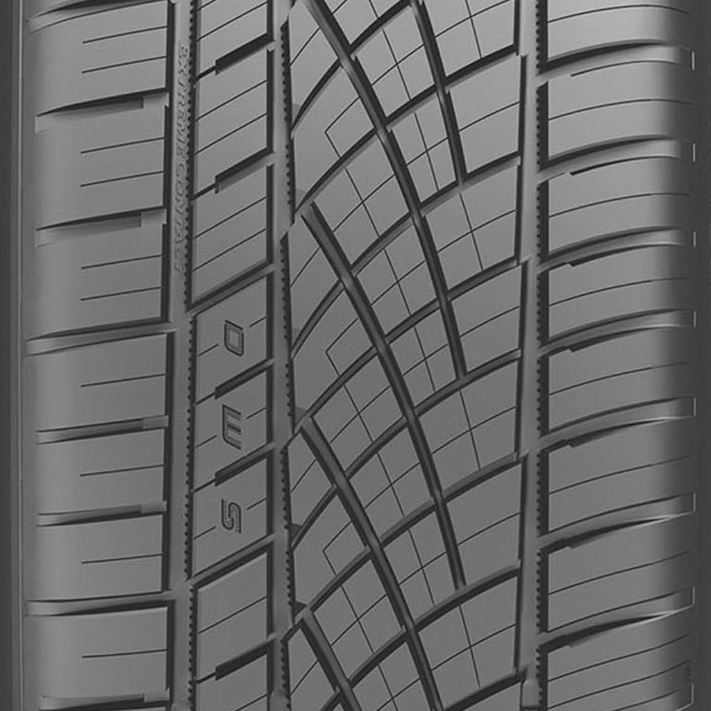 225/45ZR19 92W Ultra High Performance Tire A348408