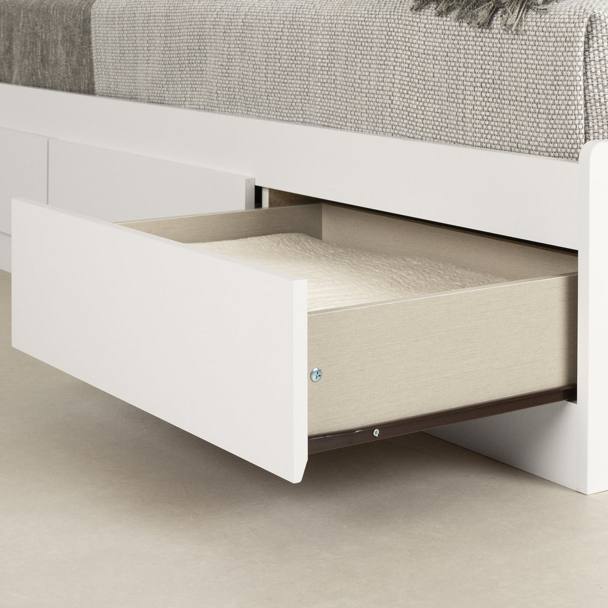 White Twin Metal Storage Bed I555