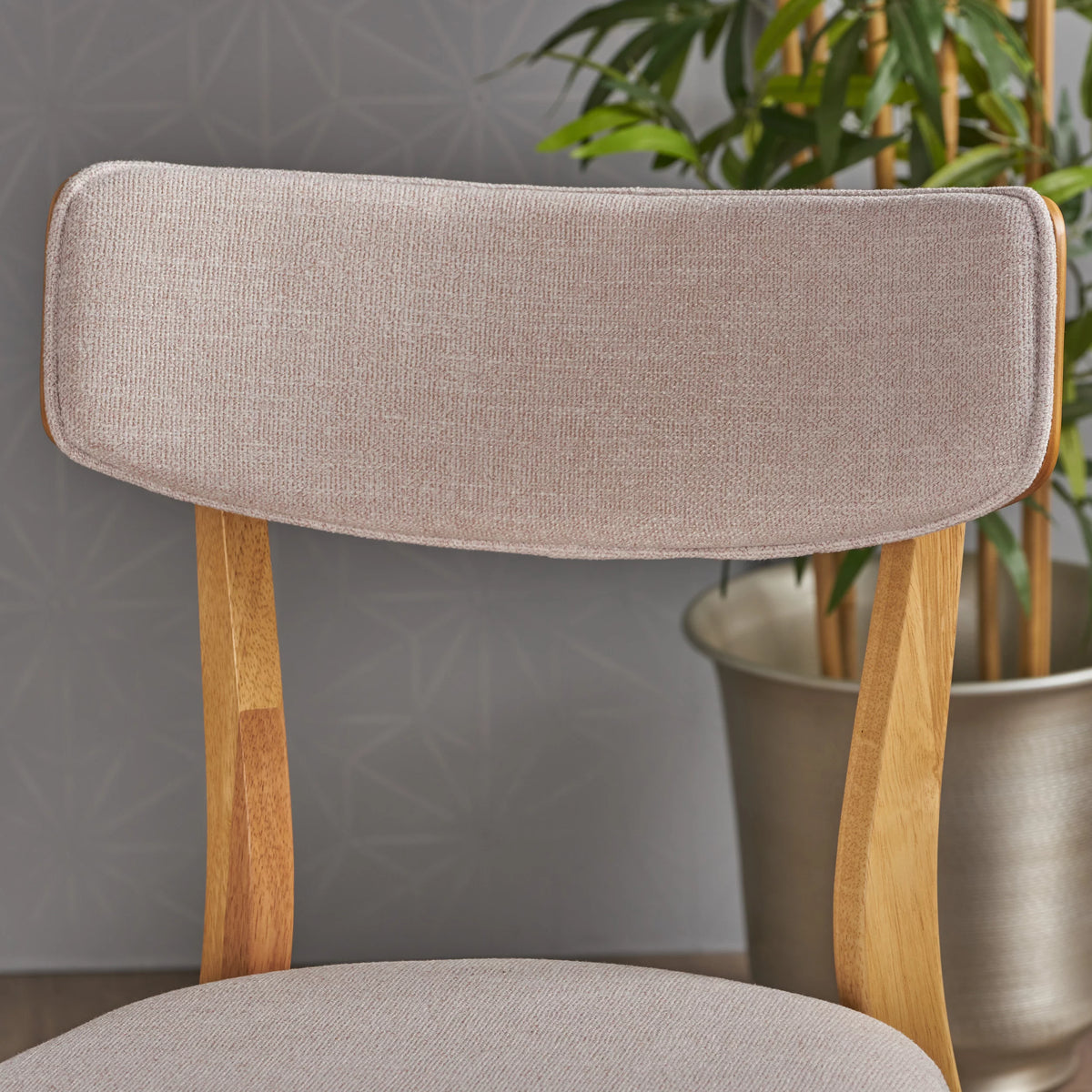 Light Beige Fabric Dining Chairs O930700