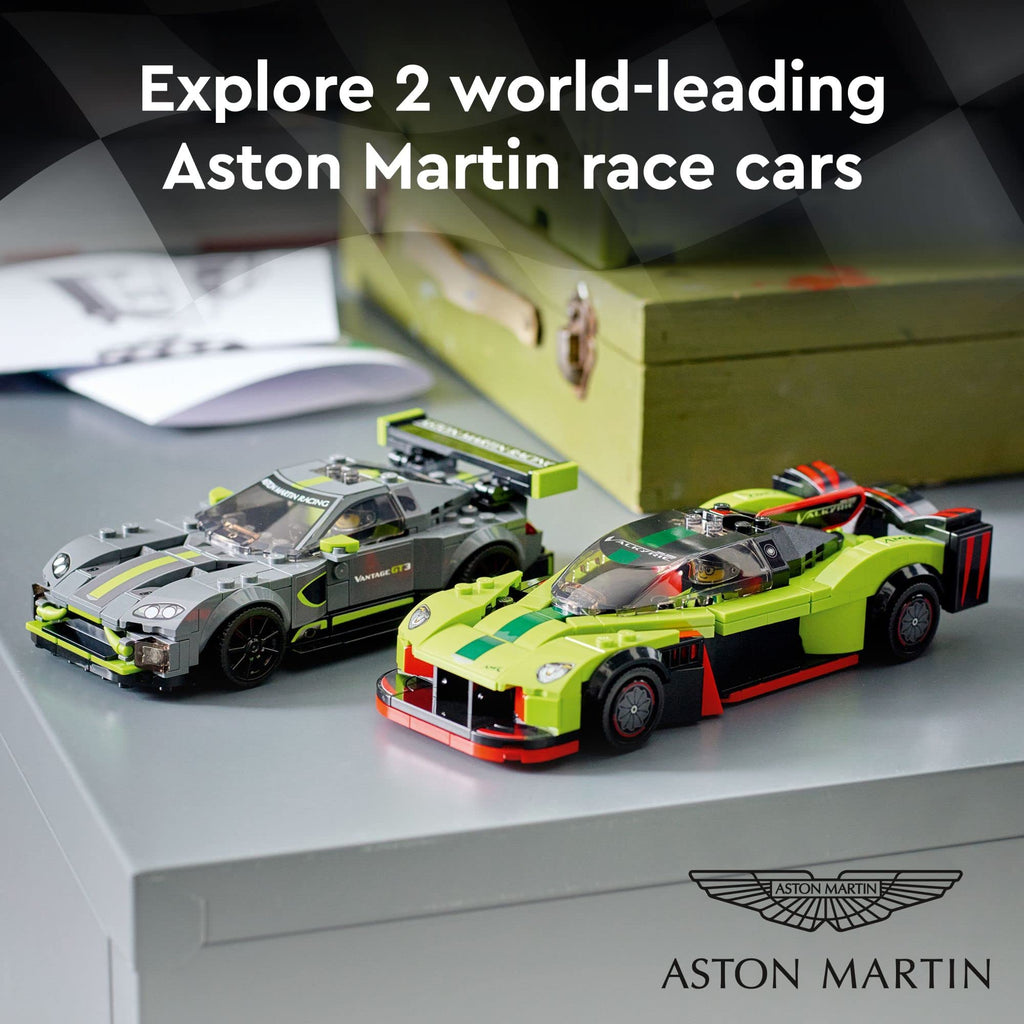 Race Car and Toy Set with 2 Driver Minifigures Y99060