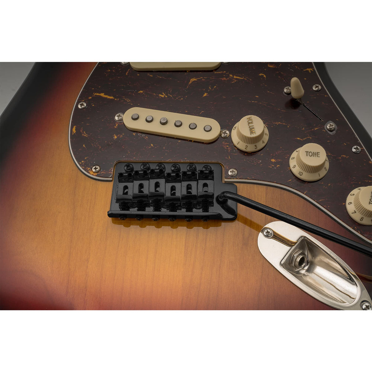 52.5mm 6-Screw Tremolo Bridge Black P159184