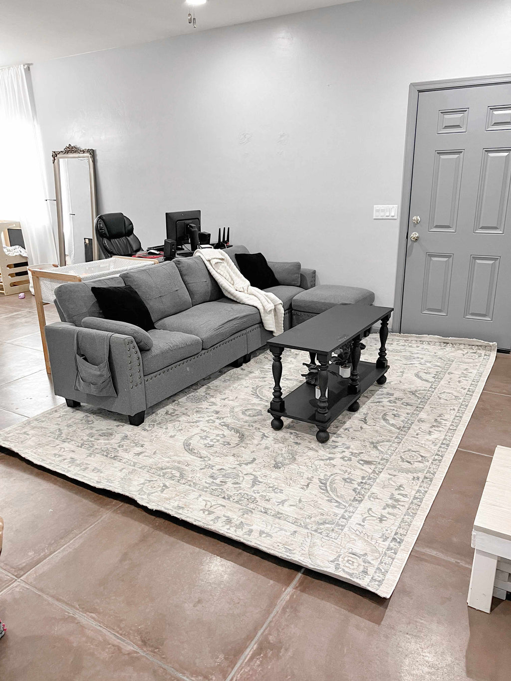 Brown Gray Area Rug I742358