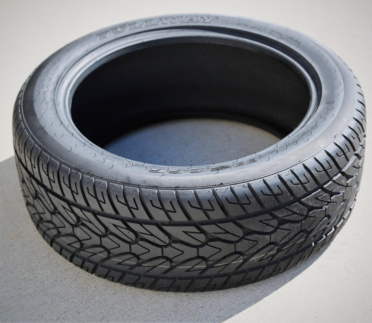 275/55R20 117H All Season XL Performance Tire I980695