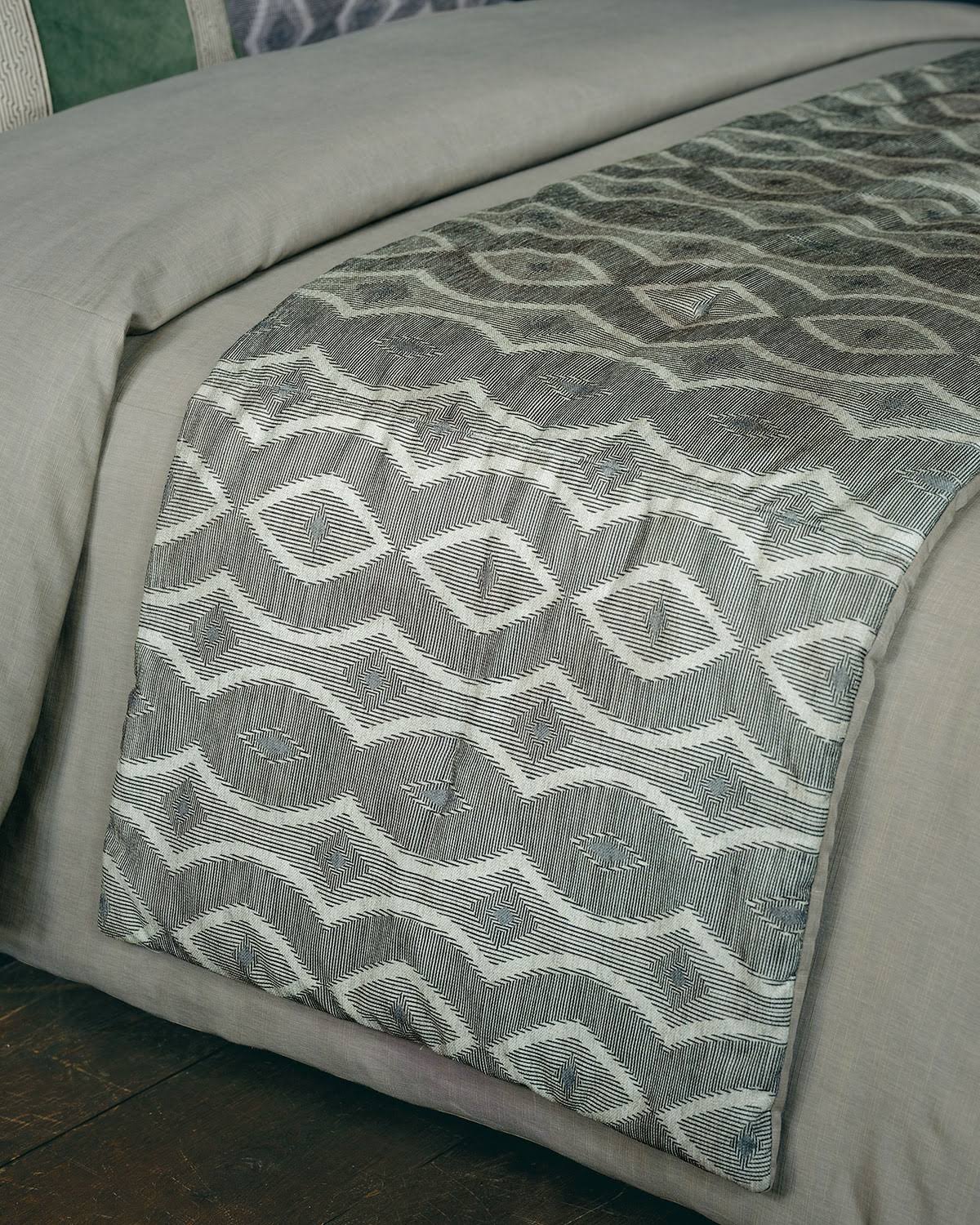 Queen Bed Scarf A8132