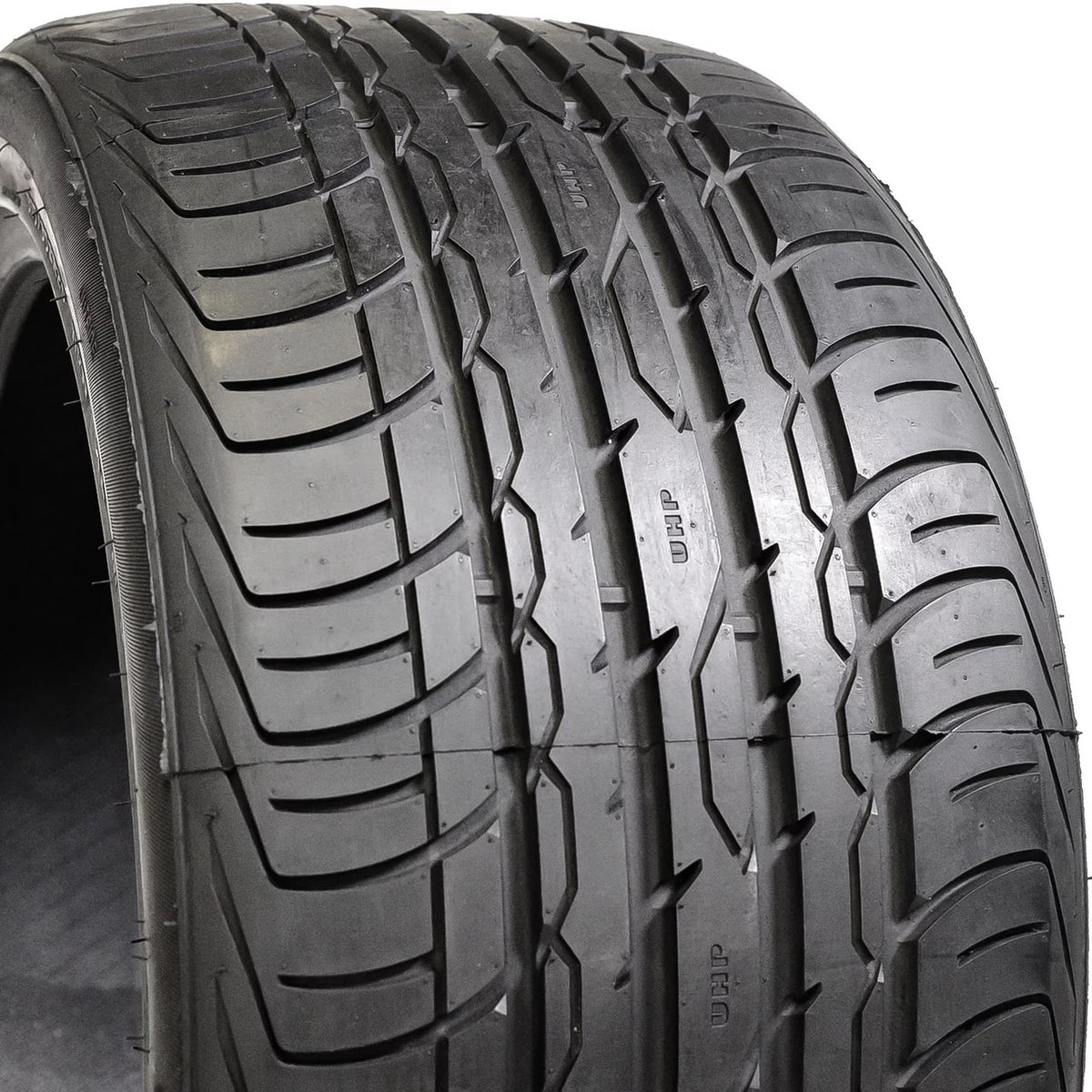 215/75R17.5 135/133J Tire Y38074