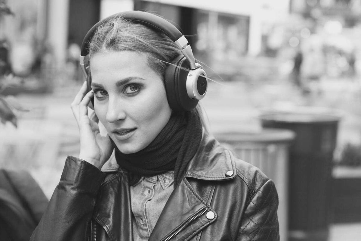 Bluetooth Headphones Wireless with Active Noise Cancelling Black U753355