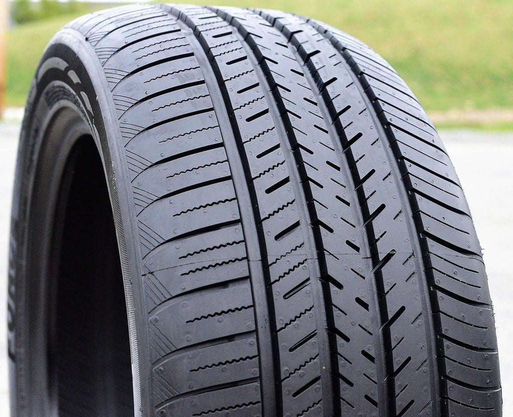 255/45R19 All-Season High Performance Radial Tire C86608