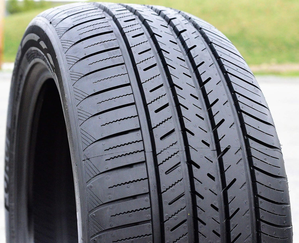 255/45R19 All-Season High Performance Radial Tire C86608