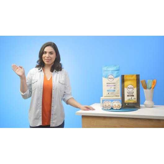 Grain-Free Indoor Salmon & Herring Meal Dry Cat Food G734781