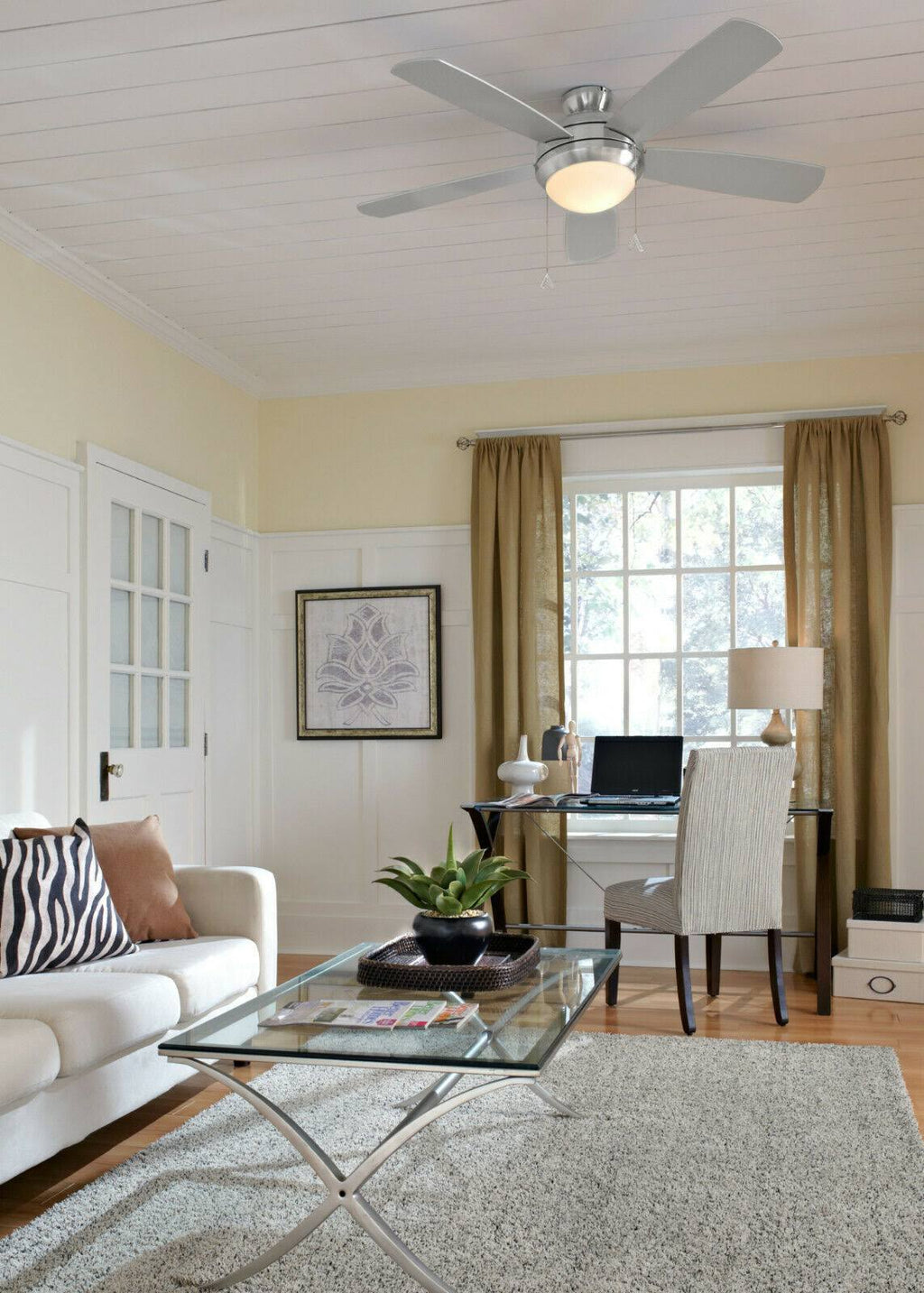 White 52x22 Ceiling Fan I5596