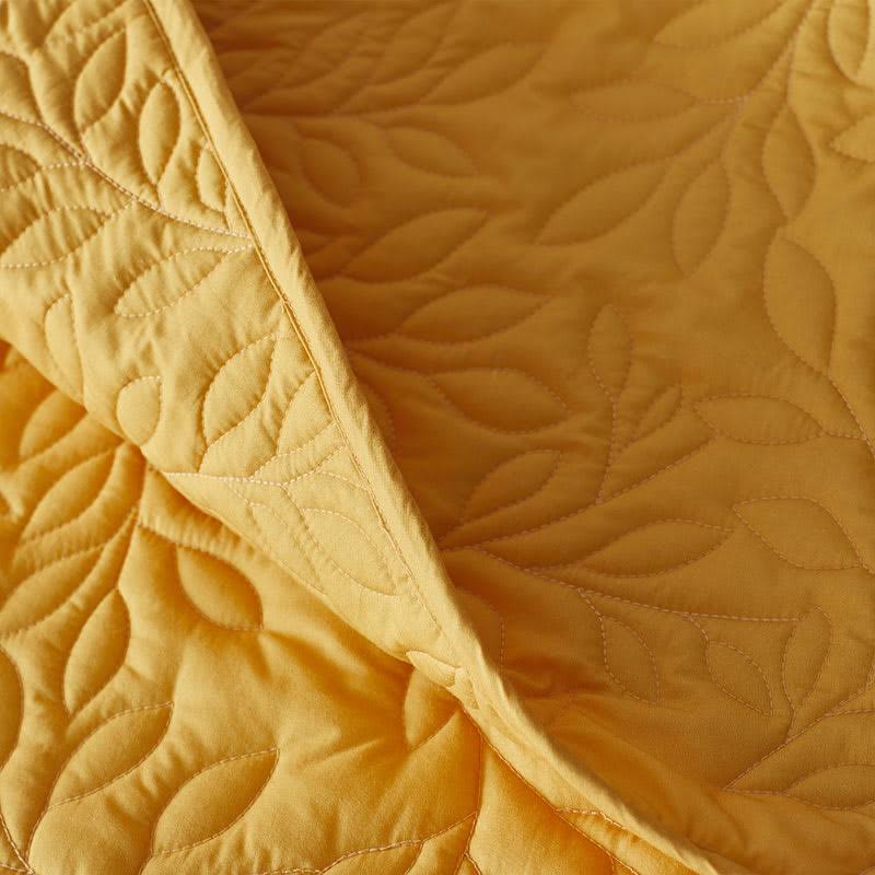Mini Leaf Cotton Quilt Sun Yellow Size FQ D178